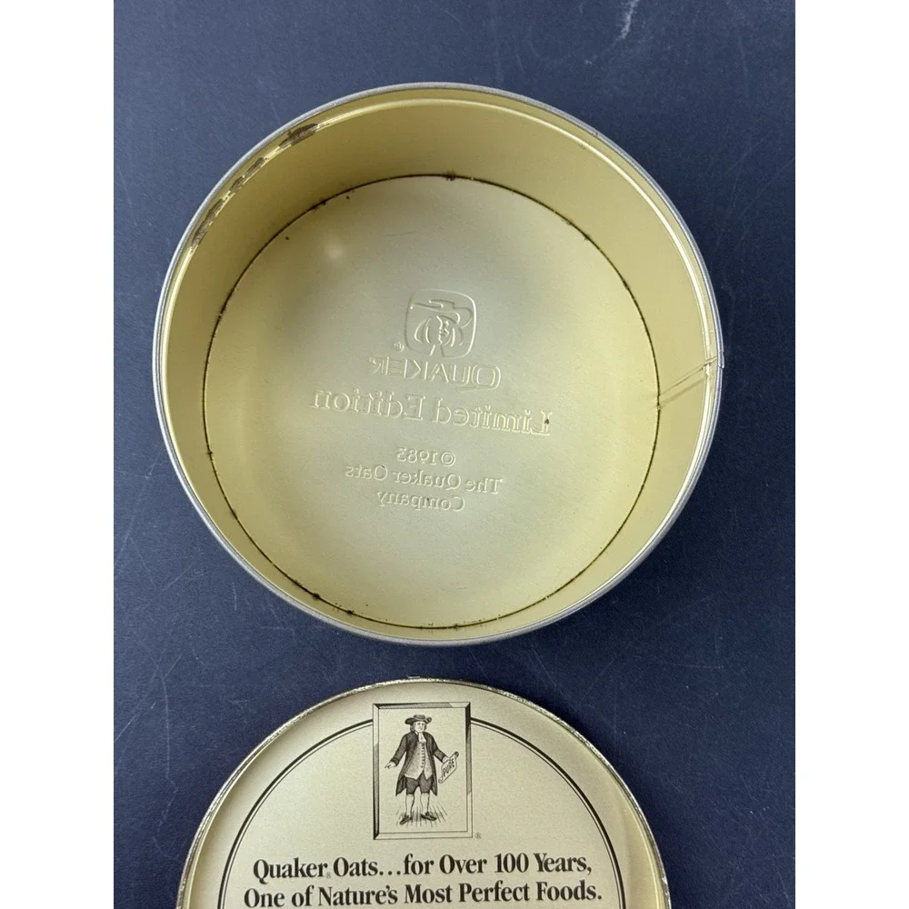1983 Quaker Oats Limited Edition Tin Famous Oatmeal Cookies Recipe.‎
